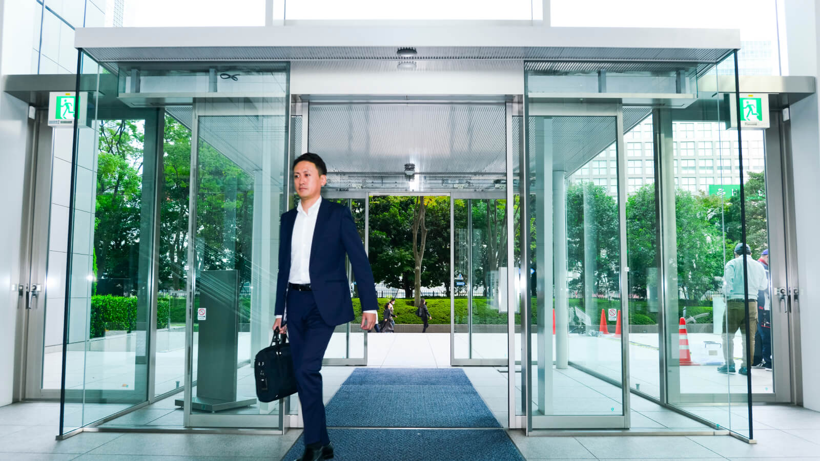 出社