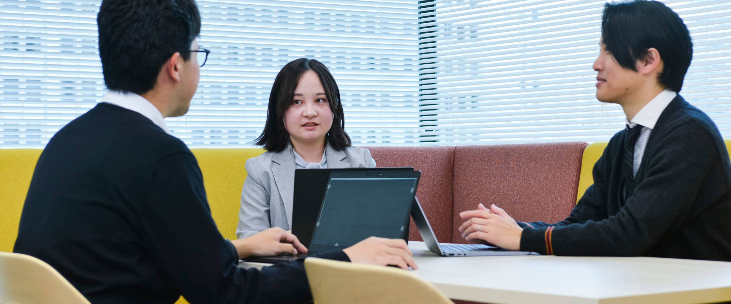 仕事内容 JR東日本・グループ企業の採用成功に向け、戦略立案からイベント運営まで幅広くサポート。