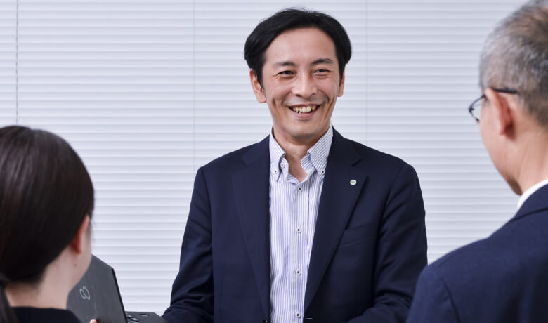 仕事内容 営業活動も、マネジメントも手掛けるプレイングマネージャー。